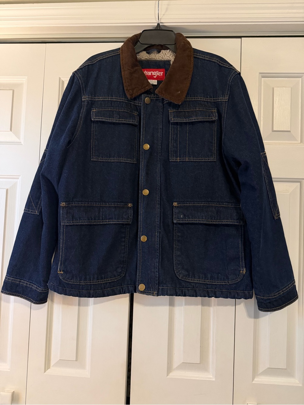 Wrangler Men's Sherpa Lined Denim Jacket with Brown Corduroy Collar